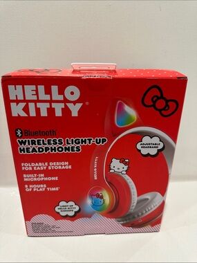 Hello Kitty Bluetooth Wireless Light-Ip Headphones.